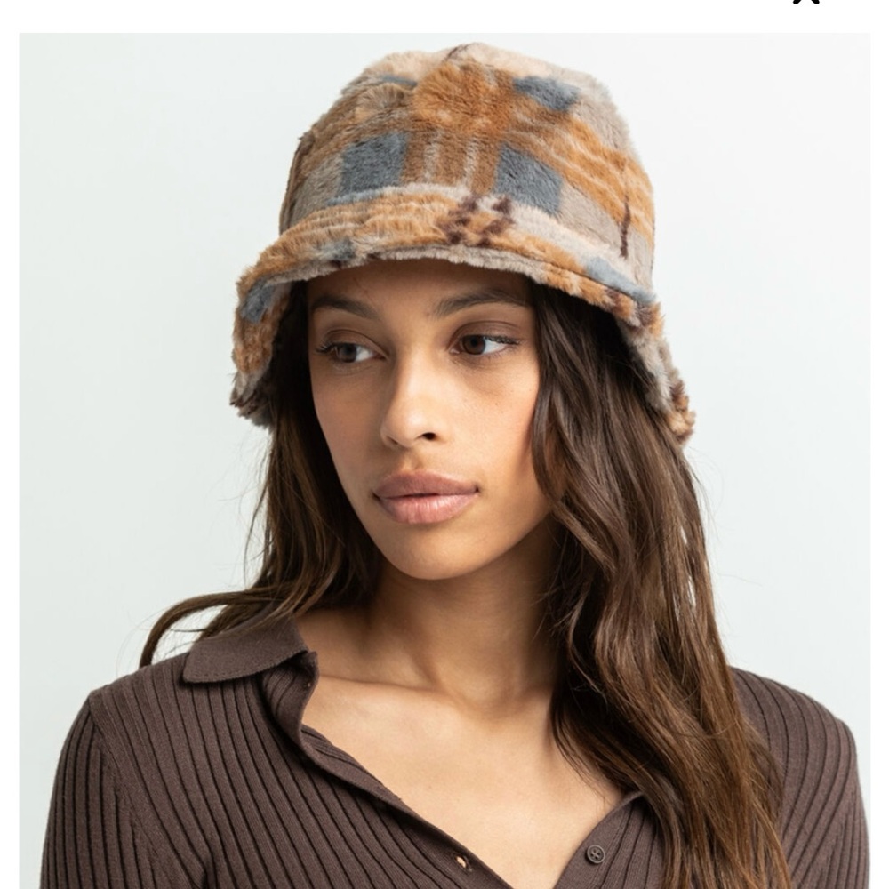Plaid Faux Fur Bucket Hat